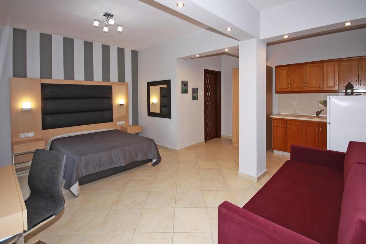 Stamos Apartments And Studios ブアブロウ 部屋 写真